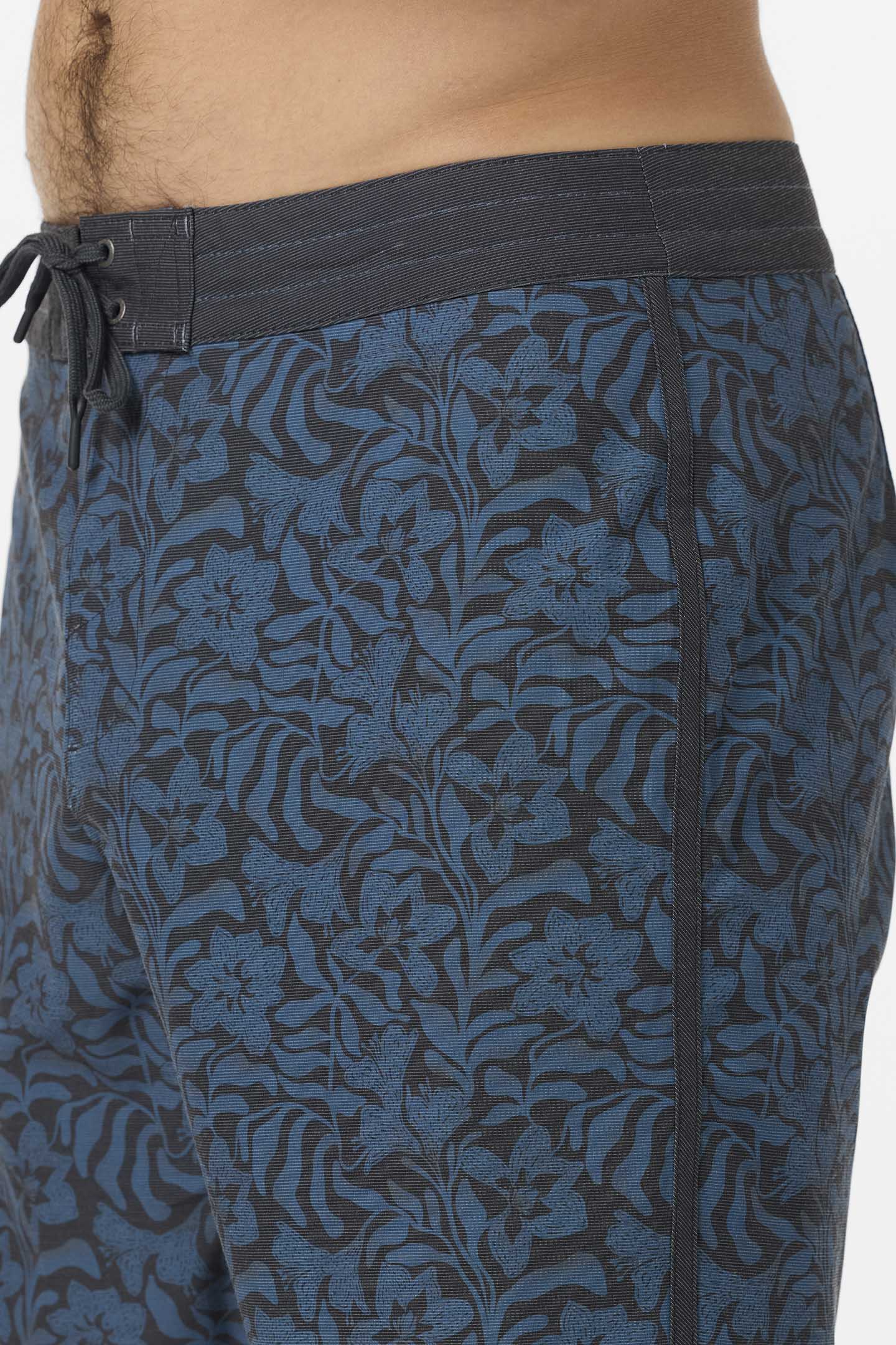 O'Riginals Print Scallop 18 Boardshorts - Image 6