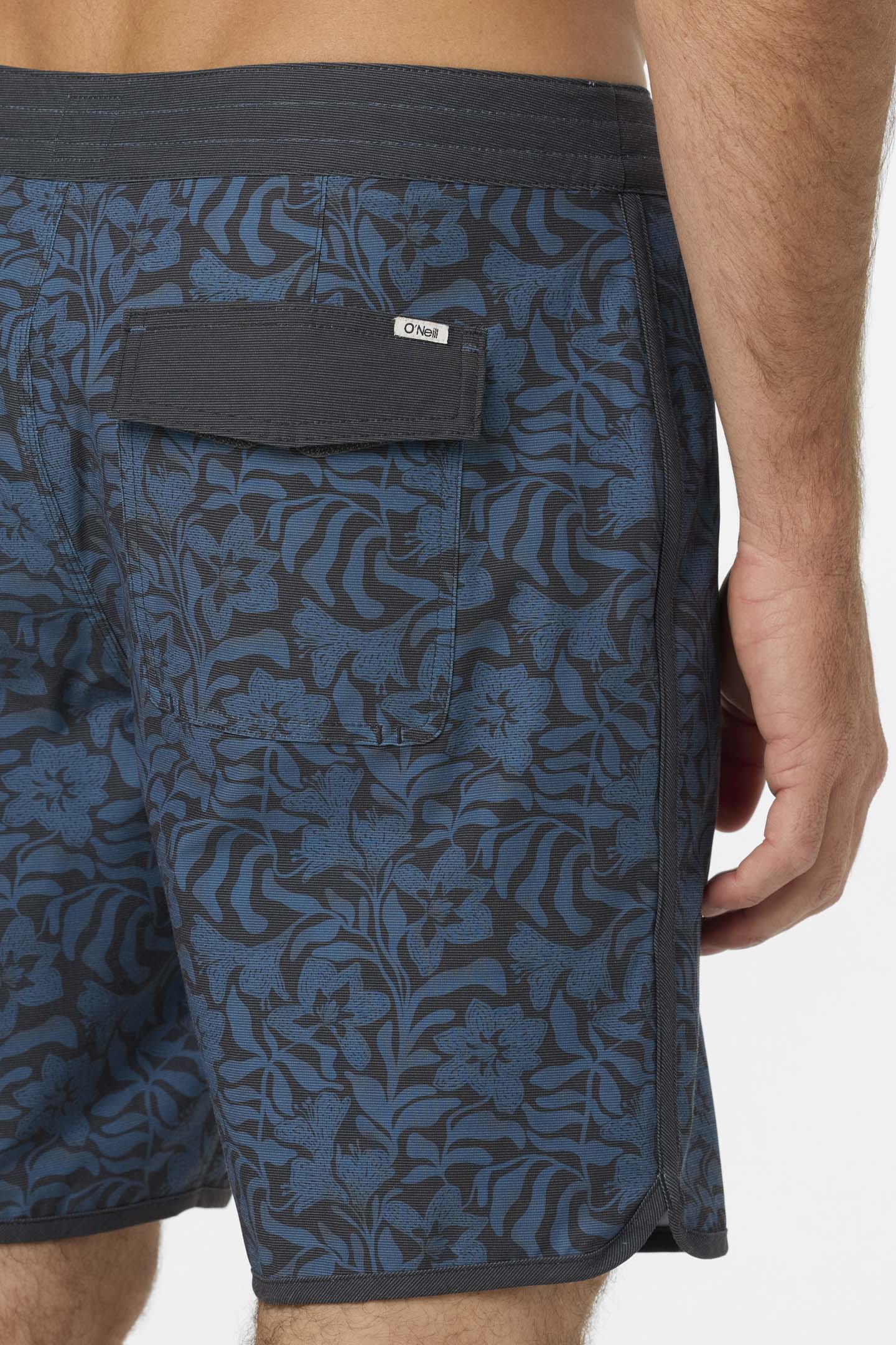 O'Riginals Print Scallop 18 Boardshorts - Image 7