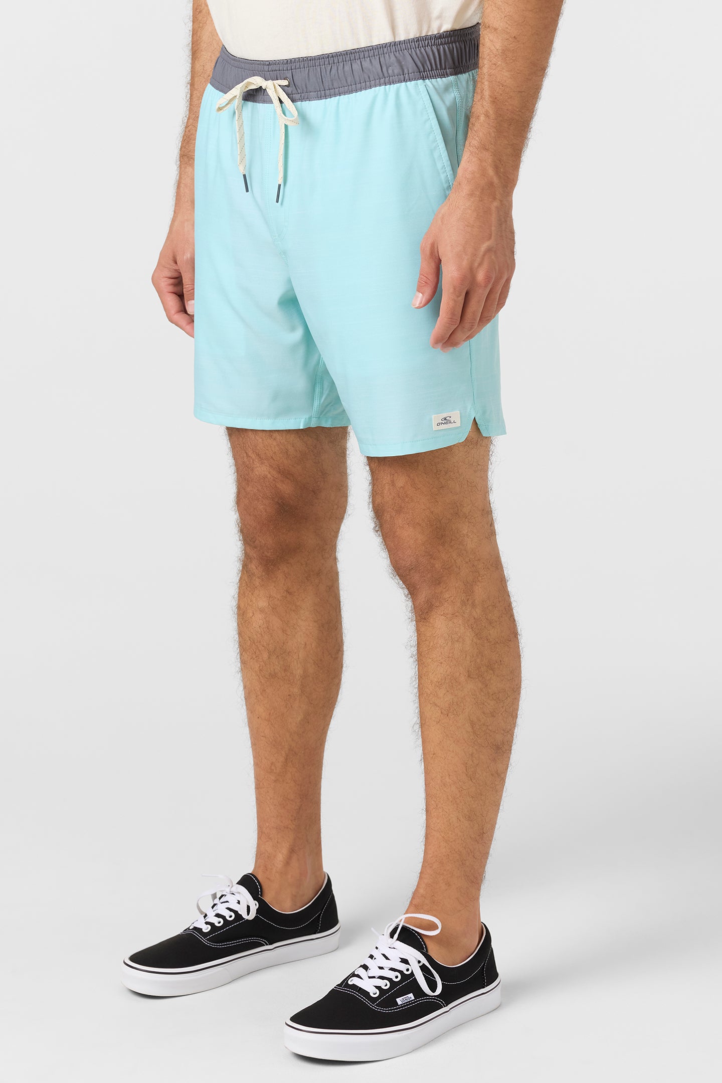 Perform Light Lined Elastic Waist 17 Hybrid Shorts - Image 3