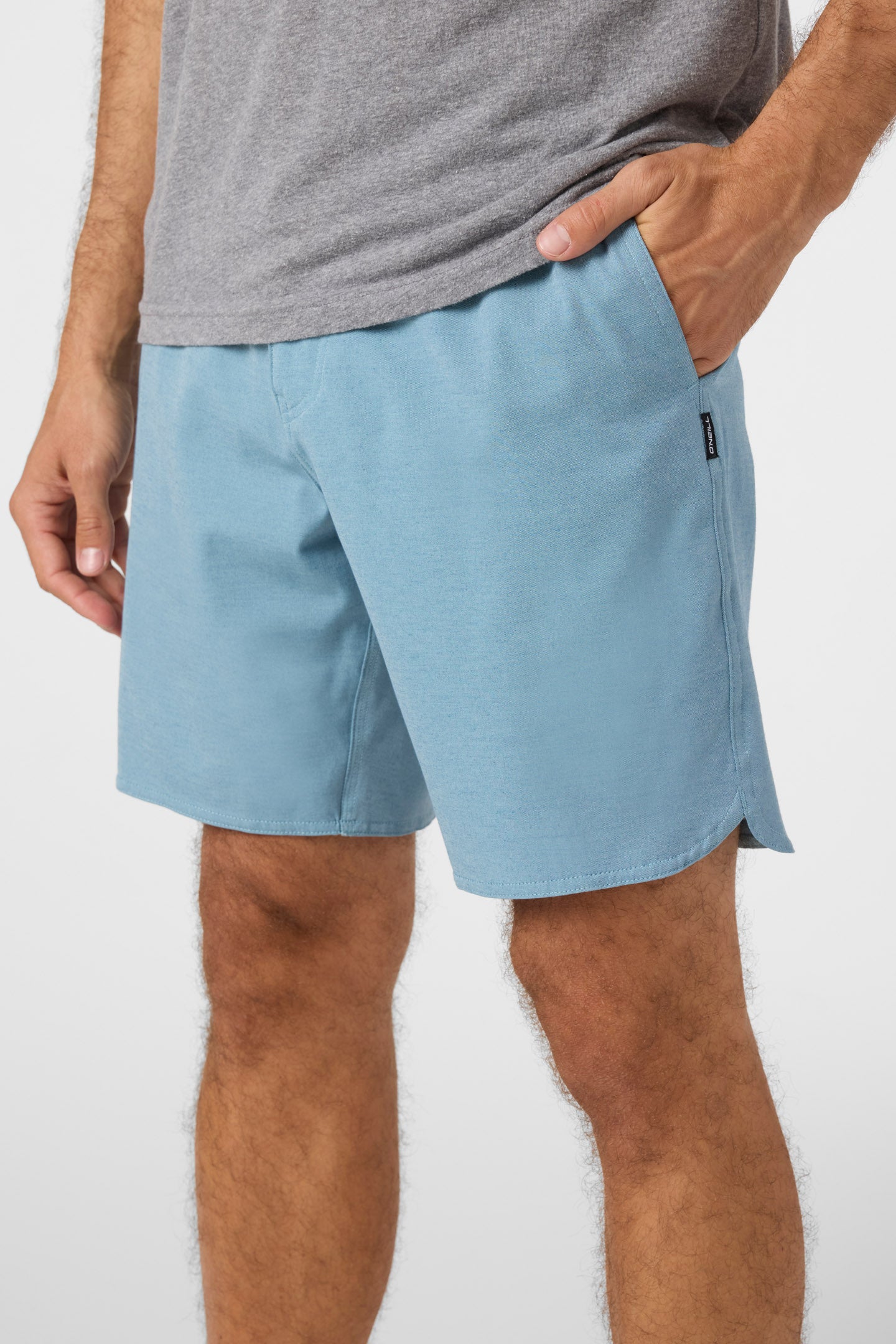 Reserve Light Check Scallop Elastic Waist 18 Hybrid Shorts - Image 5