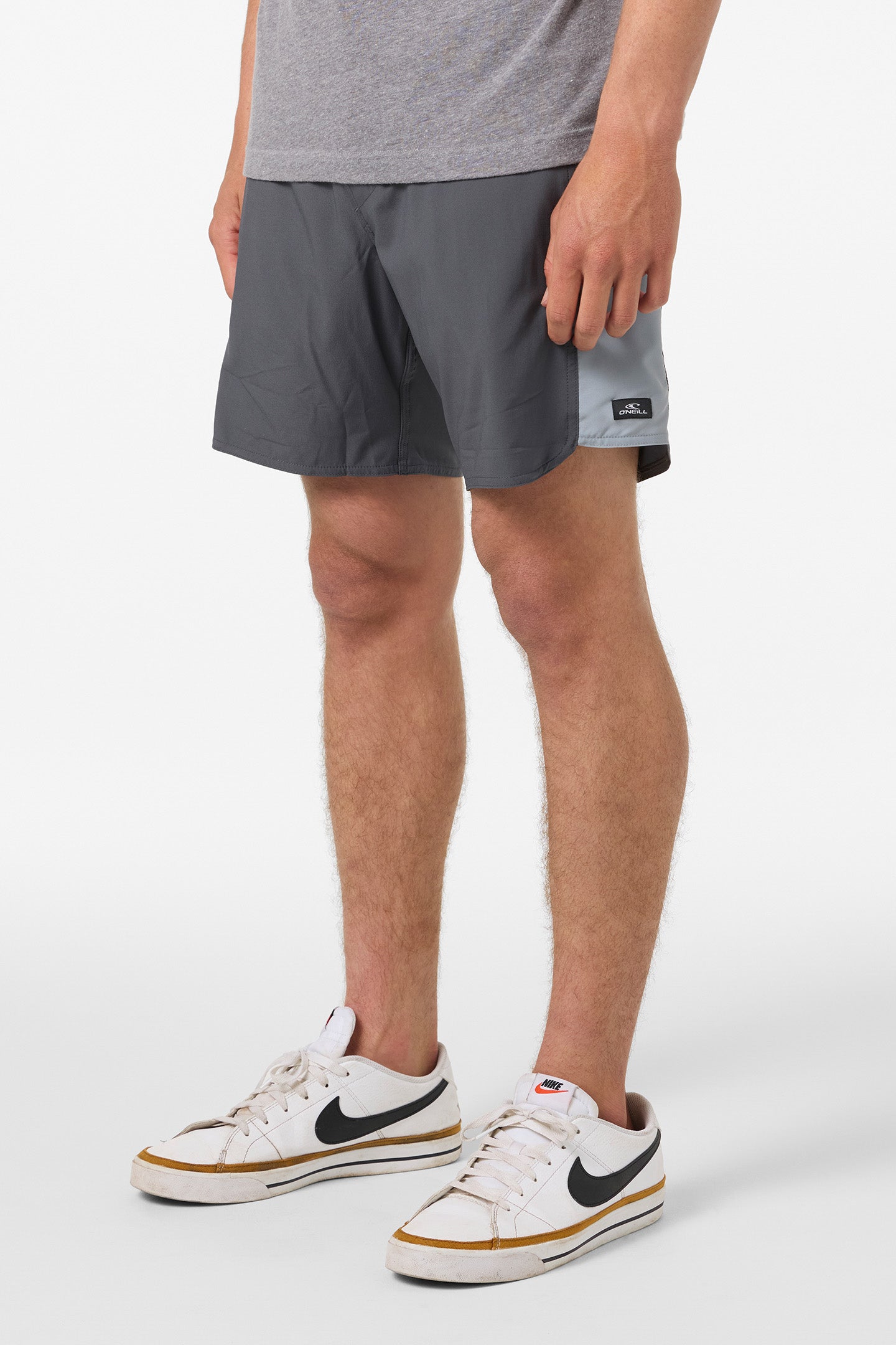 Perform Light Tech Panel Lined Elastic Waist 17 Hybrid Shorts - Image 3
